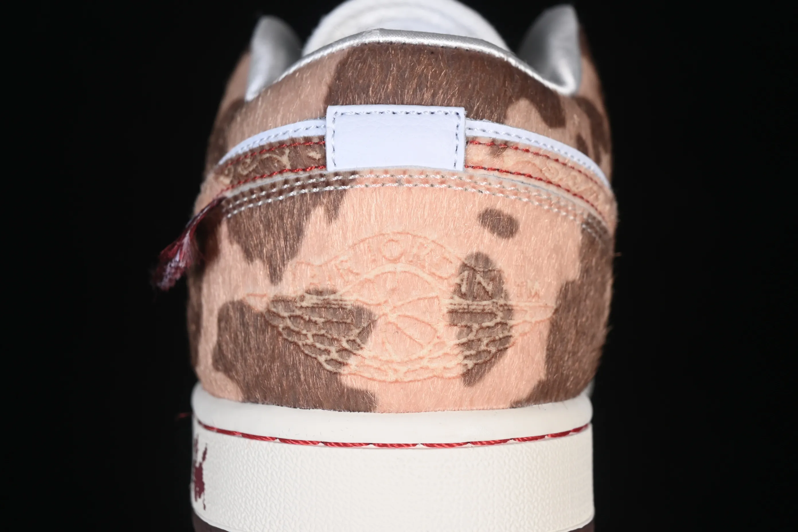 All categories Air Jordan Jordan series basketball shoes Air Jordan 1 Low Air Jordan 1 Low AJ1 Joe 1 Year of the Horse limited low-top retro cultural basketball shoes IQ5321-121